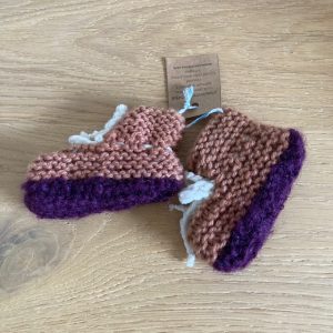 Chaussons bébé teinture avocat